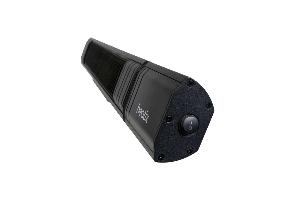 Sfeervolle zwarte slimme wandmodel Heatix heater of terrasverwarmer met 2500 Watt
